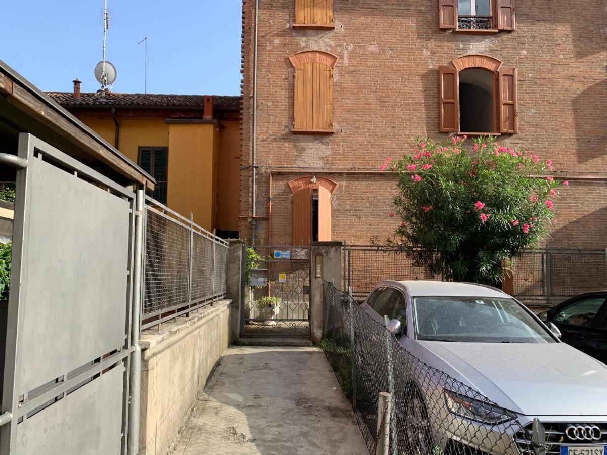 ボローニャCasina Delle Roseアパートメント エクステリア 写真